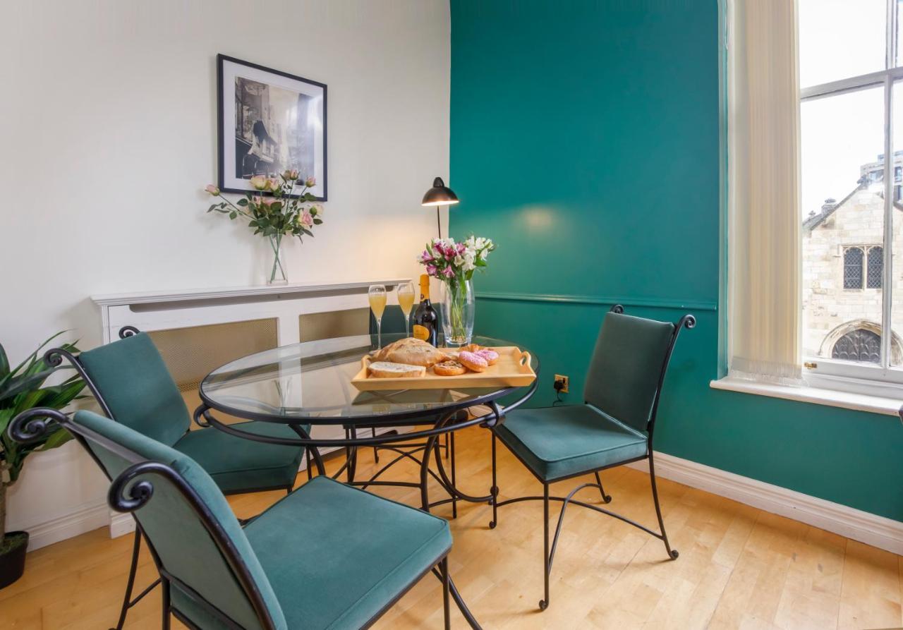 Shambles Suites In The Centre Of York, Sleeps 16 Εξωτερικό φωτογραφία