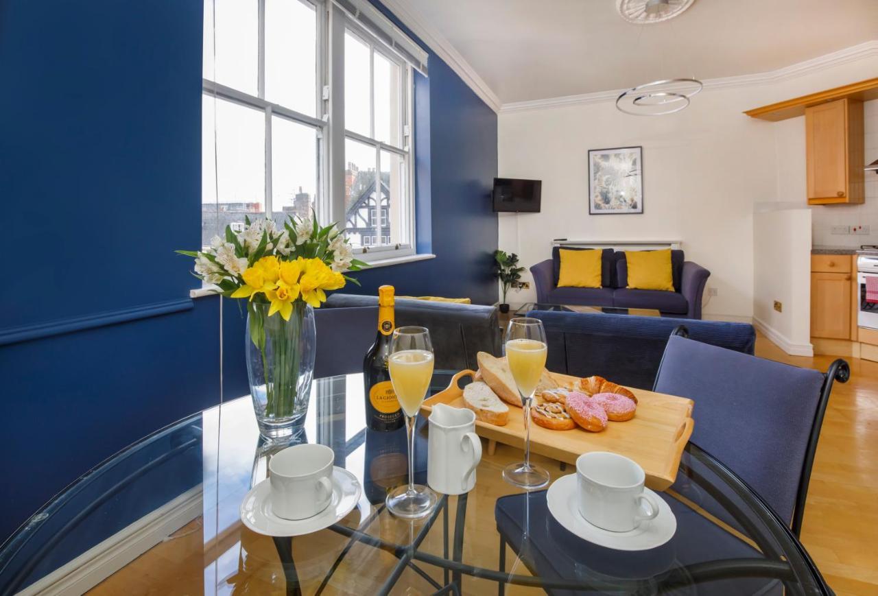 Shambles Suites In The Centre Of York, Sleeps 16 Εξωτερικό φωτογραφία