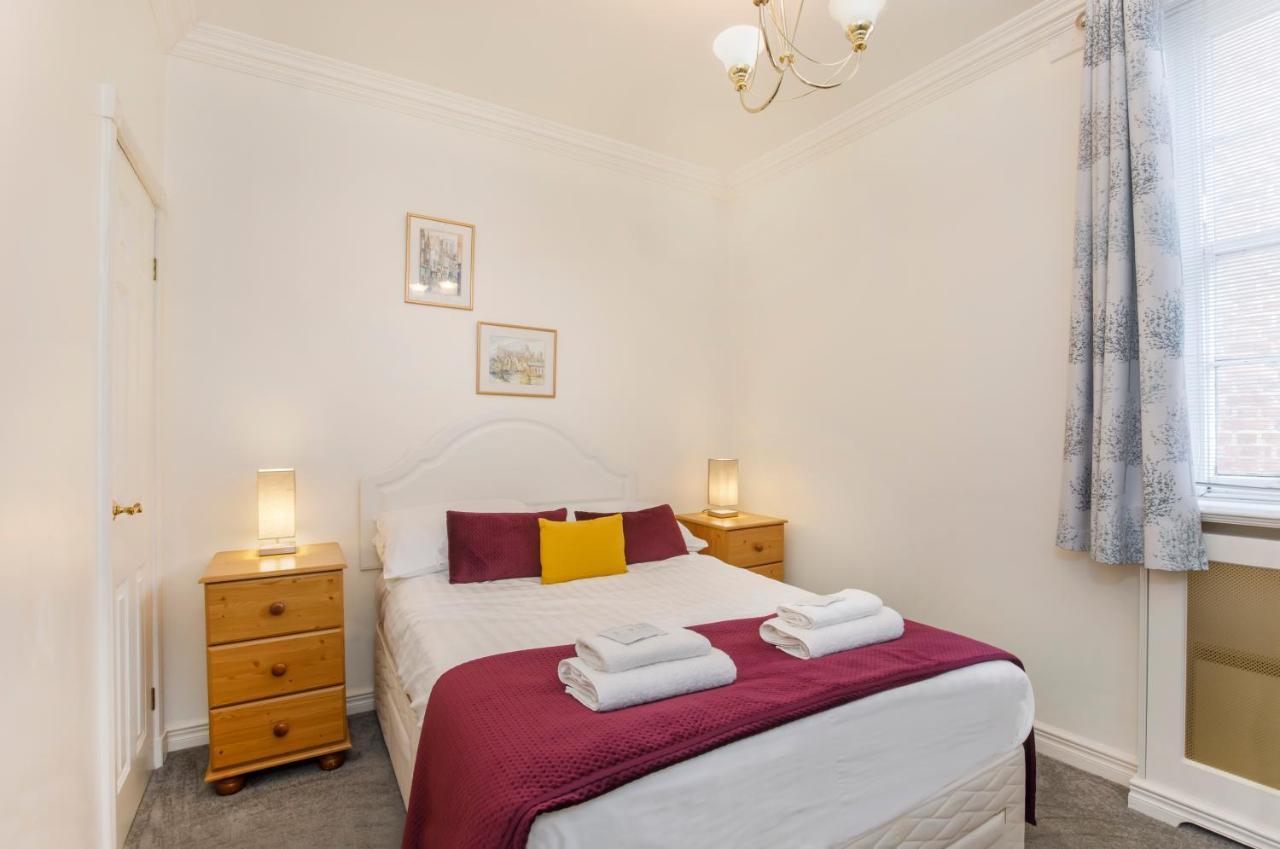 Shambles Suites In The Centre Of York, Sleeps 16 Εξωτερικό φωτογραφία